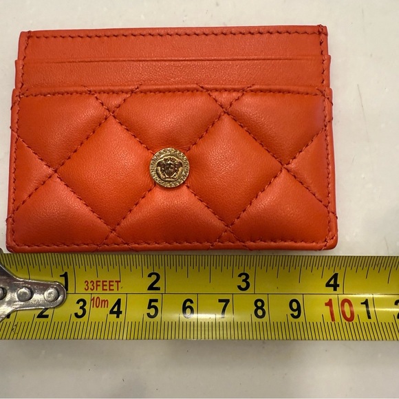 VERSACE Coral Quilted 100% Leather Card Holder Medusa BRAND NEW W/ Box Dust Bag - Picture 10 of 15